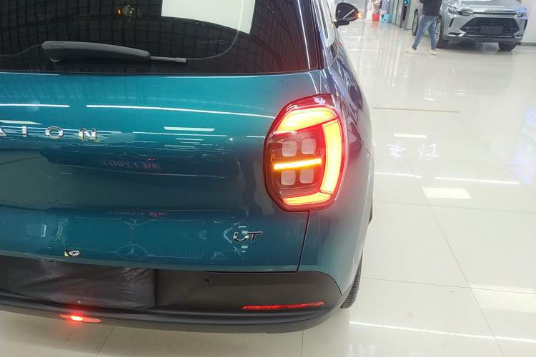 Used AION UT 2025 420 Prestige Edition Exterior 3