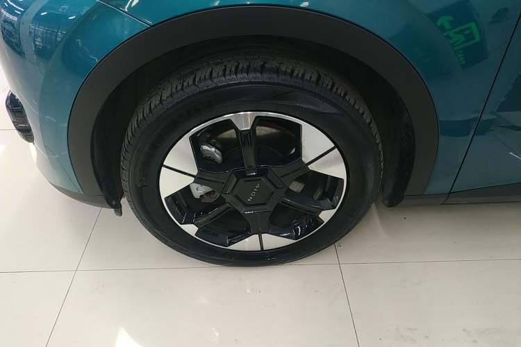 Used AION UT 2025 420 Prestige Edition Exterior 4
