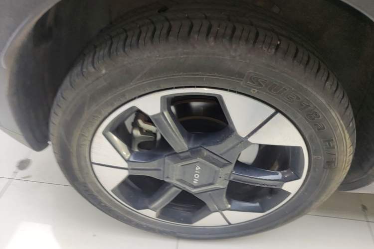 Used AION UT 2025 420 Prestige Edition Exterior 5