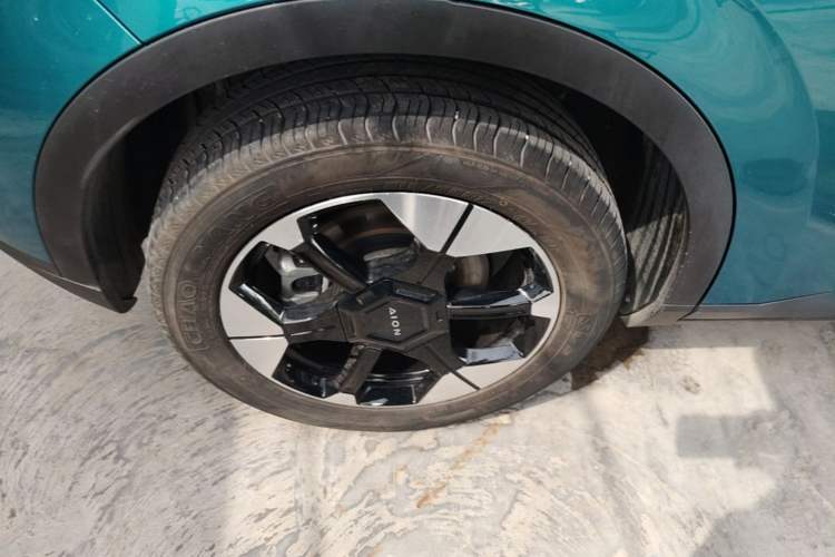 Used AION UT 2025 420 Prestige Edition Exterior 5