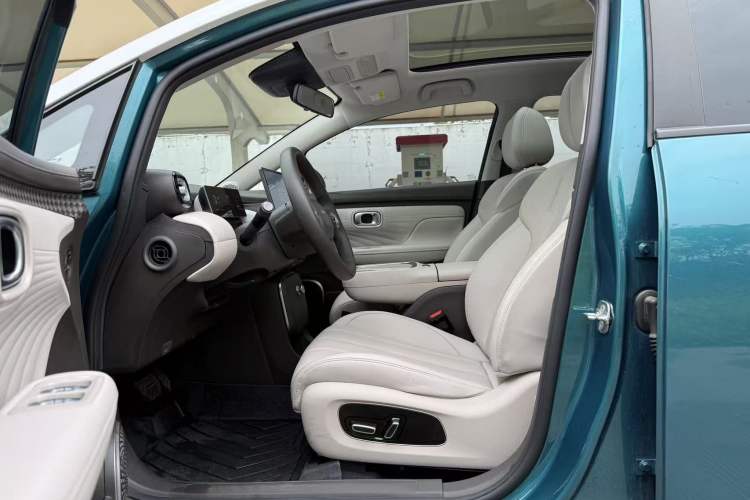 Used AION UT 2025 420 Prestige Edition Exterior 7