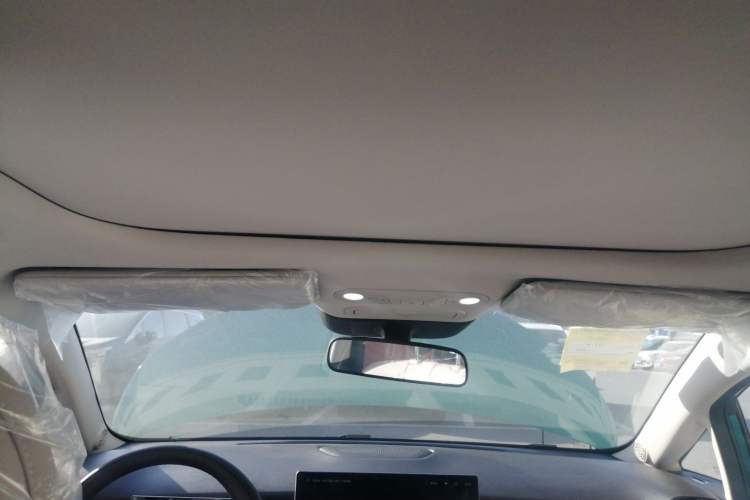 Used AION UT 2025 420 Prestige Edition Headliner
