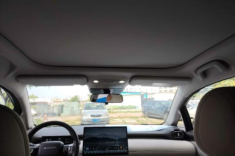 Used AION UT 2025 420 Prestige Edition Headliner