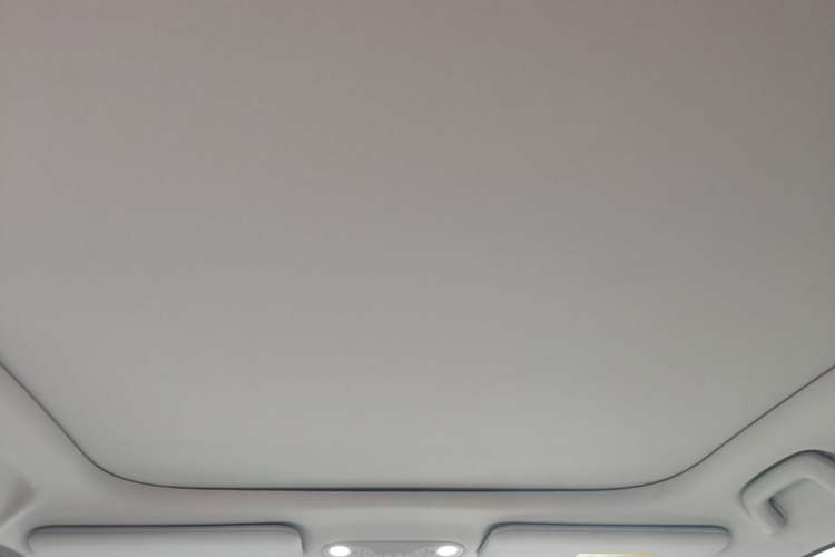 Used AION UT 2025 420 Prestige Edition Headliner