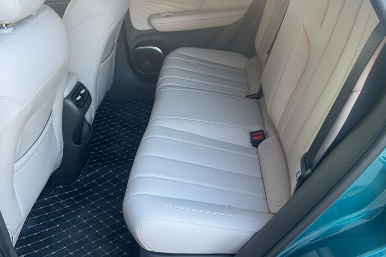 Used AION UT 2025 420 Prestige Edition Interior 1