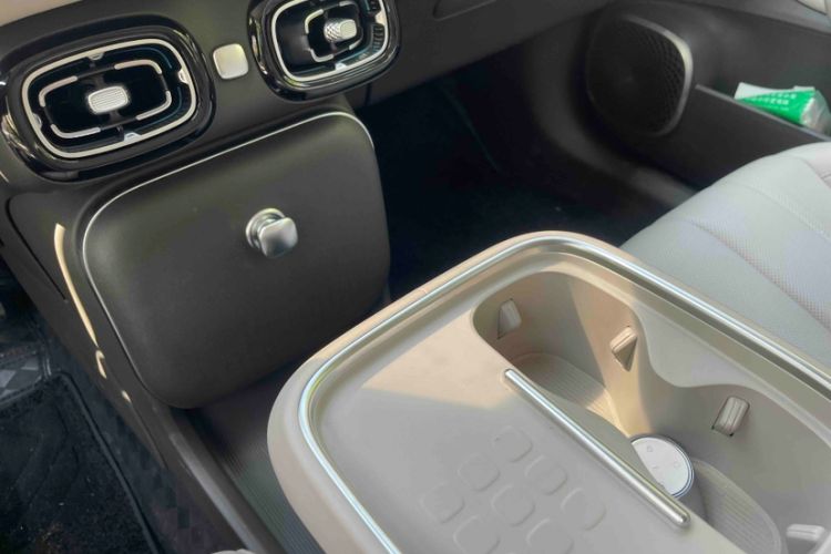 Used AION UT 2025 420 Prestige Edition Interior 10