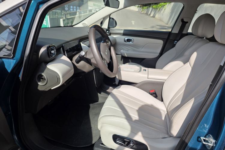 Used AION UT 2025 420 Prestige Edition Interior 11