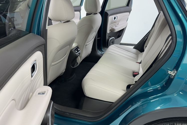 Used AION UT 2025 420 Prestige Edition Interior 2