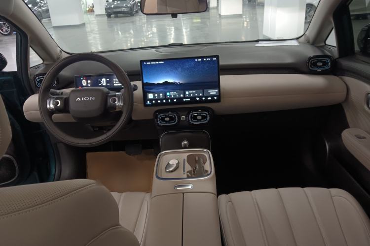 Used AION UT 2025 420 Prestige Edition Interior 2