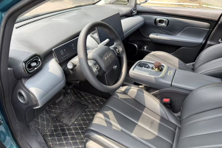 Used AION UT 2025 420 Smart Edition Interior 2