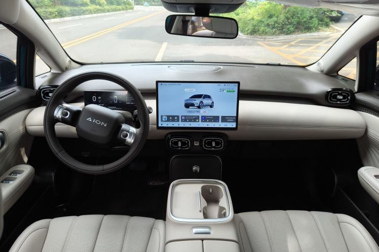 Used AION UT 2025 420 Prestige Edition Interior 3