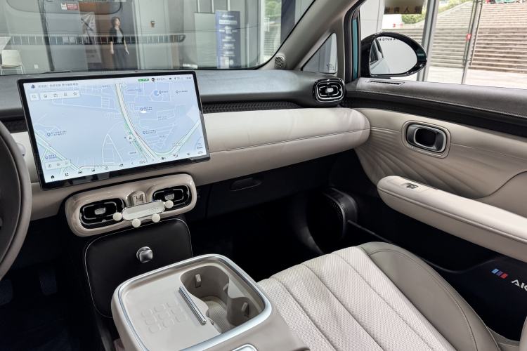 Used AION UT 2025 420 Intelligent Luxury Edition Interior 4