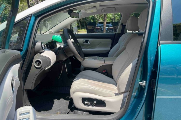 Used AION UT 2025 420 Prestige Edition Interior 4