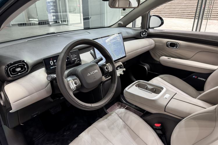 Used AION UT 2025 420 Intelligent Luxury Edition Interior 5