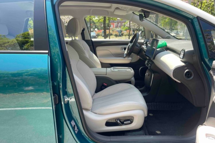 Used AION UT 2025 420 Prestige Edition Interior 7