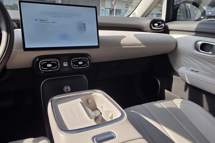 Used AION UT 2025 420 Prestige Edition Interior 8