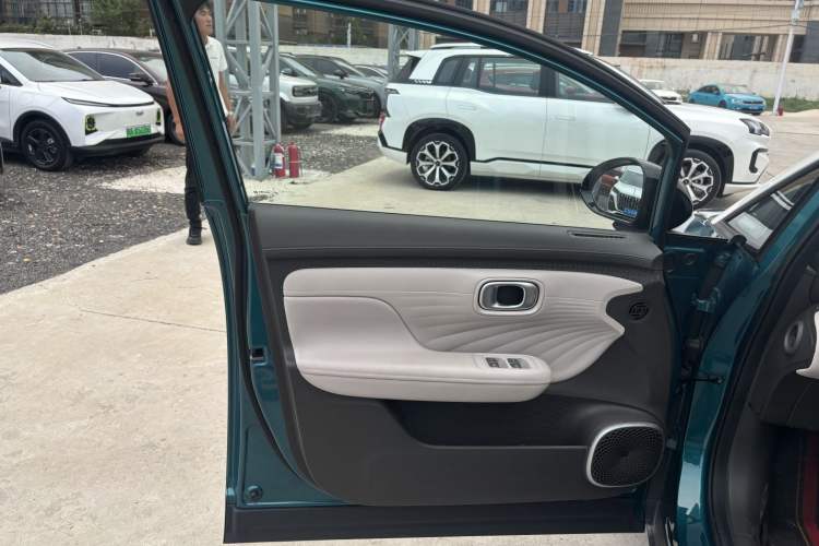 Used AION UT 2025 420 Prestige Edition Interior 8