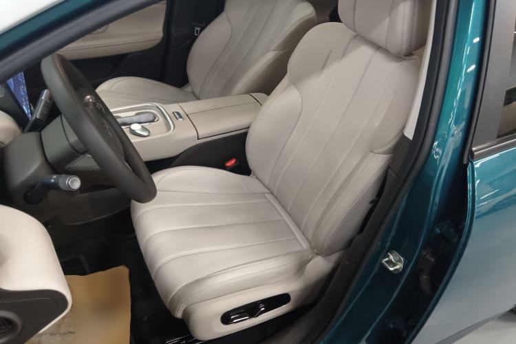 Used AION UT 2025 420 Prestige Edition Left Front Seat