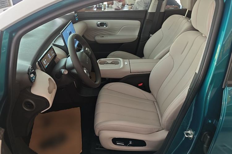 Used AION UT 2025 420 Prestige Edition Left Front Seat