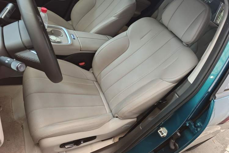 Used AION UT 2025 420 Prestige Edition Left Front Seat