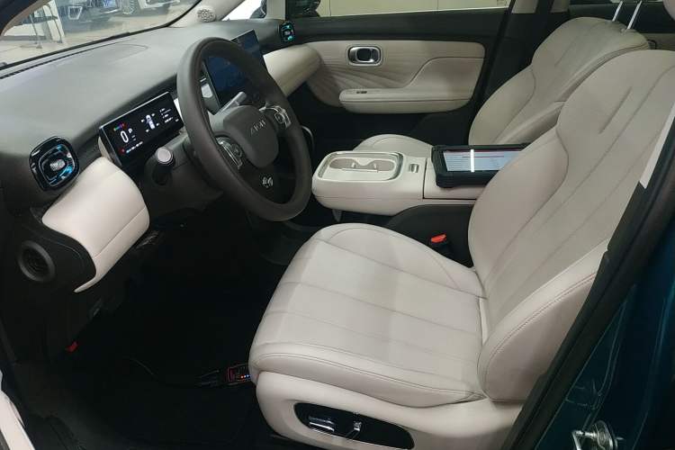Used AION UT 2025 420 Prestige Edition Left Front Seat