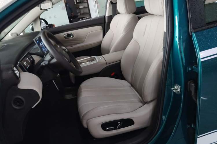 Used AION UT 2025 420 Prestige Edition Left Front Seat