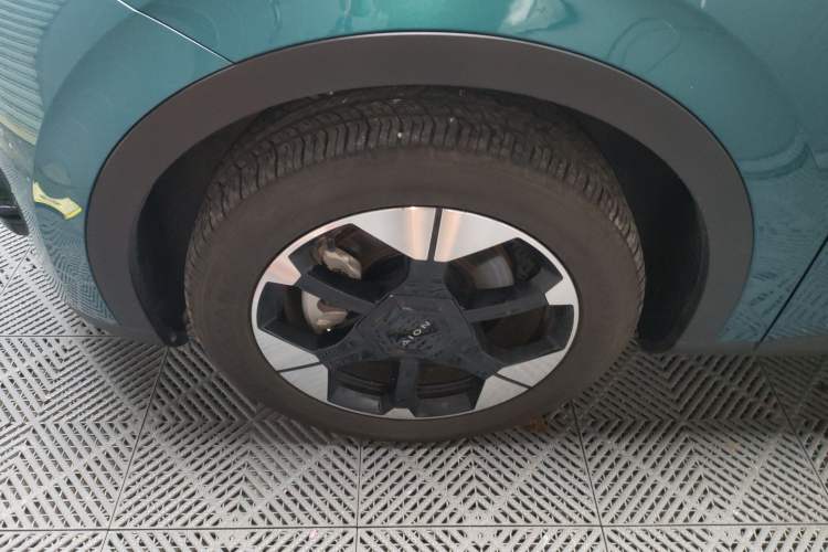Used AION UT 2025 420 Prestige Edition Left Front Wheel Hub