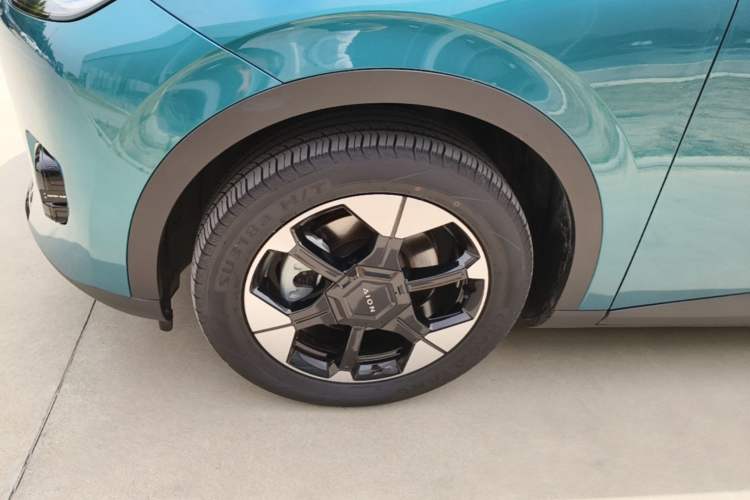 Used AION UT 2025 420 Prestige Edition Left Front Wheel Hub