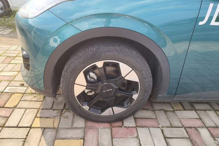 Used AION UT 2025 420 Prestige Edition Left Front Wheel Hub
