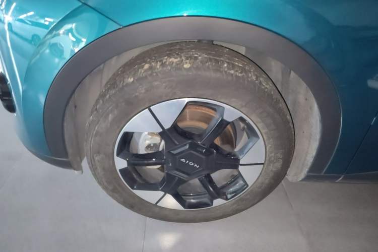 Used AION UT 2025 420 Prestige Edition Left Front Wheel Hub