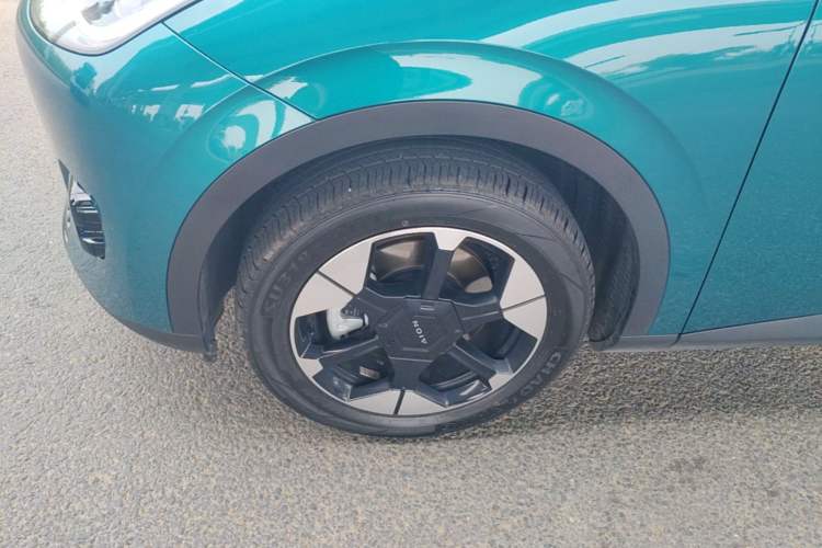Used AION UT 2025 420 Prestige Edition Left Front Wheel Hub
