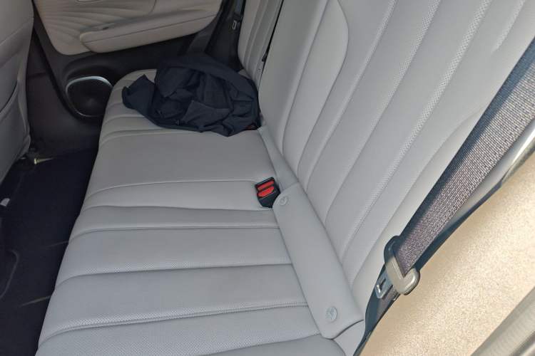 Used AION UT 2025 420 Prestige Edition Left Rear Seat