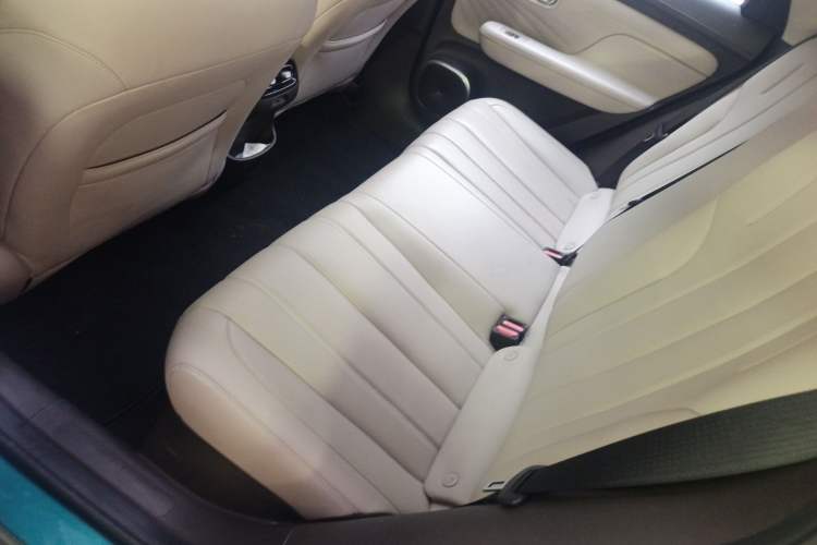 Used AION UT 2025 420 Prestige Edition Left Rear Seat