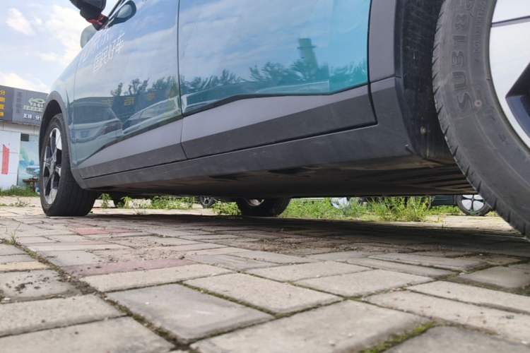 Used AION UT 2025 420 Prestige Edition Left Side Sill