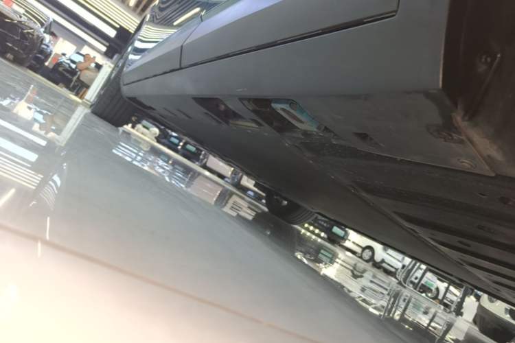 Used AION UT 2025 420 Prestige Edition Left Side Sill