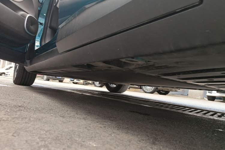 Used AION UT 2025 420 Prestige Edition Left Side Sill