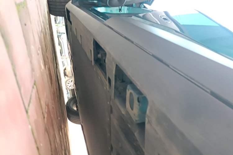 Used AION UT 2025 420 Prestige Edition Left Side Sill