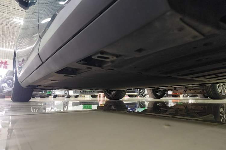 Used AION UT 2025 420 Prestige Edition Left Side Sill