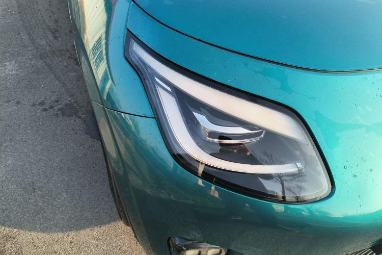 Used AION UT 2025 420 Smart Edition Right Front Headlight