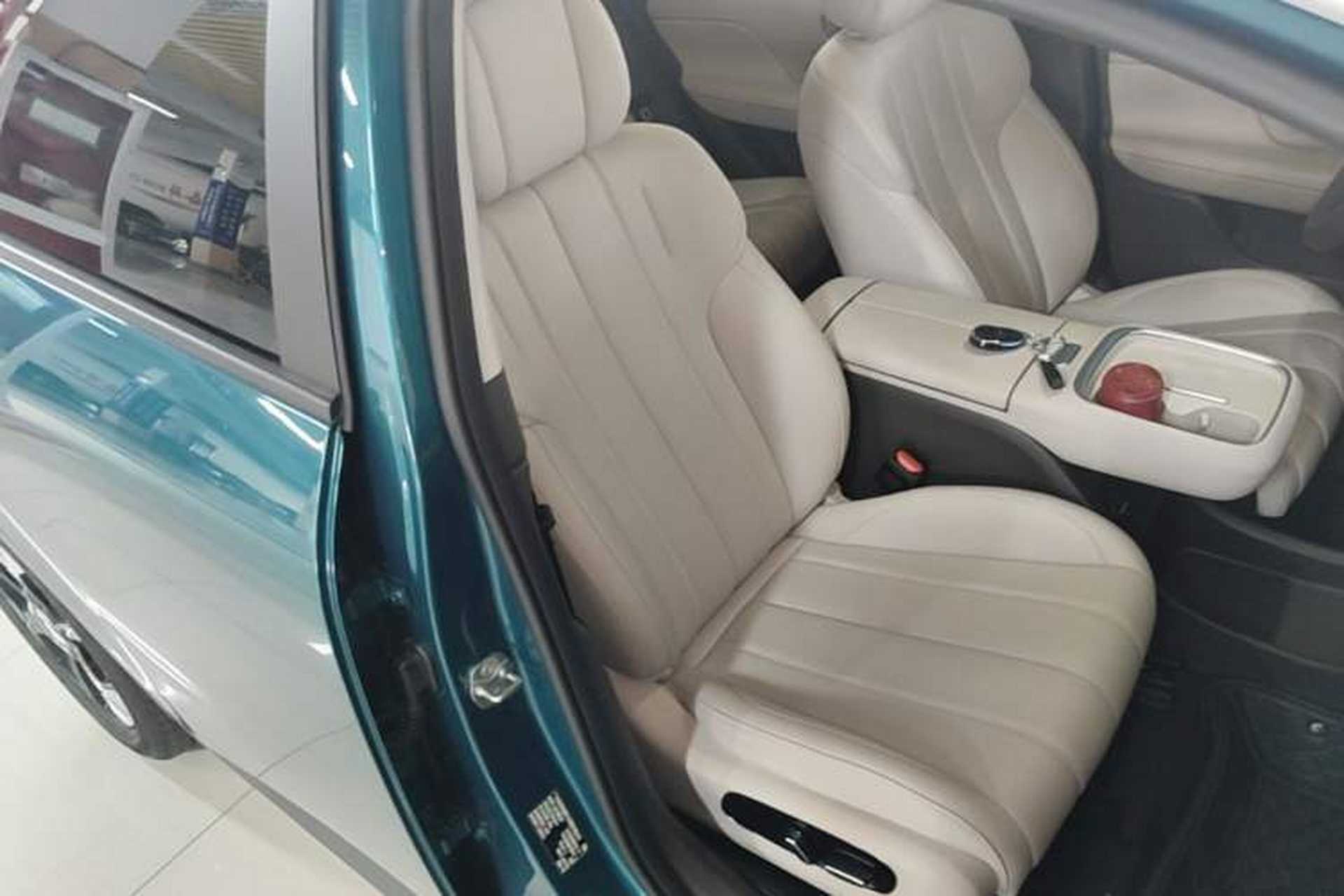 Used AION UT 2025 420 Prestige Edition Right Front Seat