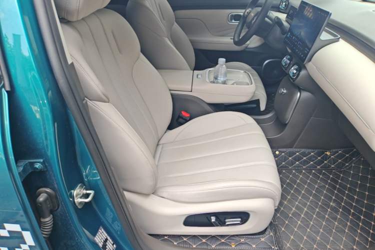 Used AION UT 2025 420 Prestige Edition Right Front Seat