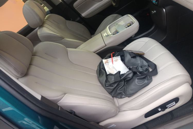 Used AION UT 2025 420 Prestige Edition Right Front Seat