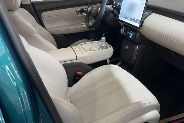 Used AION UT 2025 420 Prestige Edition Right Front Seat