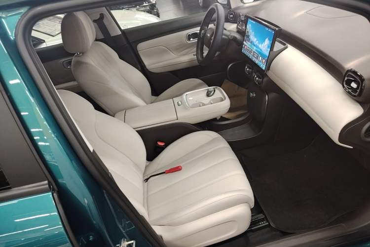 Used AION UT 2025 330 Starlight Edition Right Front Seat