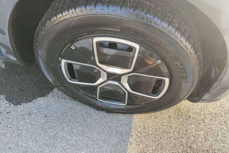 Used AION UT 2025 420 Smart Edition Right Front Wheel Hub