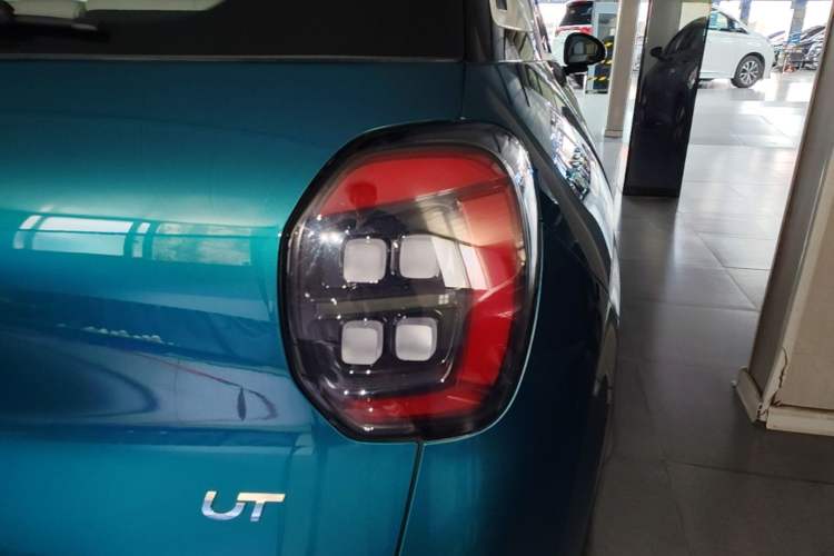 Used AION UT 2025 420 Prestige Edition Right Rear Taillight