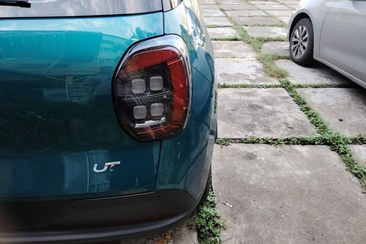 Used AION UT 2025 420 Prestige Edition Right Rear Taillight