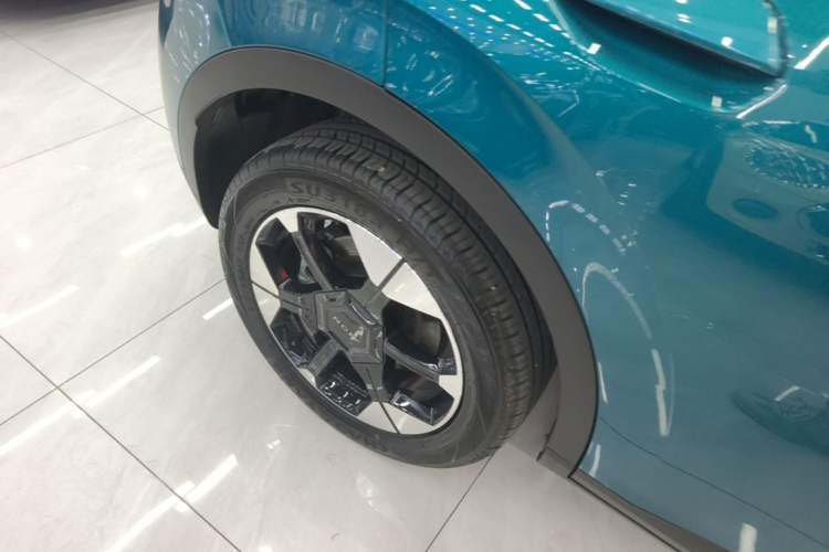 Used AION UT 2025 420 Prestige Edition Right Rear Wheel Hub