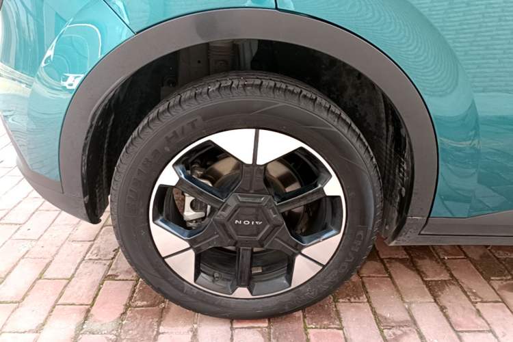 Used AION UT 2025 420 Prestige Edition Right Rear Wheel Hub