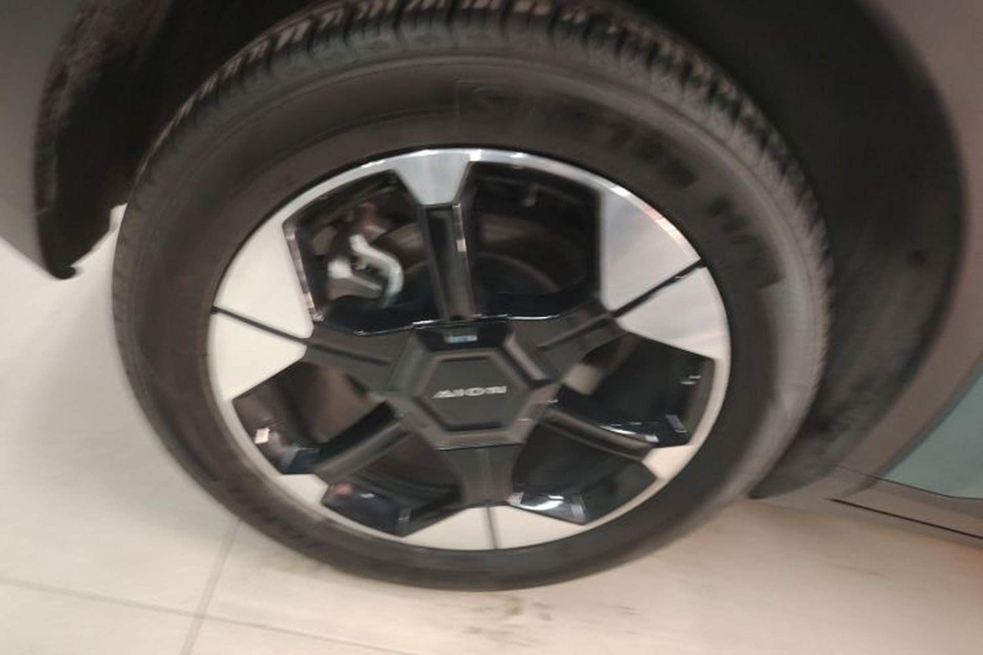 Used AION UT 2025 420 Prestige Edition Right Rear Wheel Hub